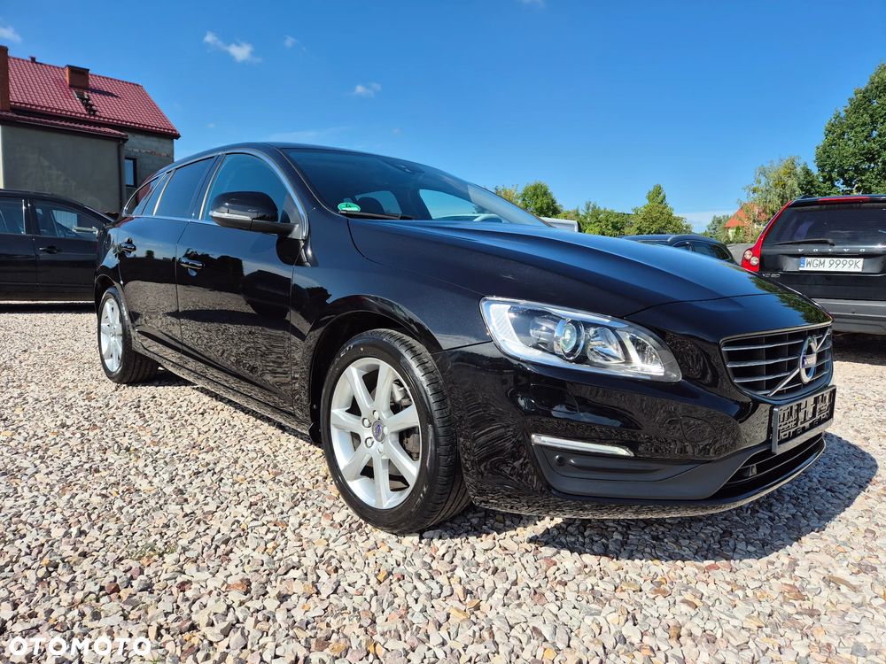 Volvo V60 D3 Momentum - 16