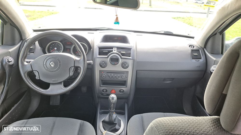 Renault Mégane 1.5 dCi Confort - 6