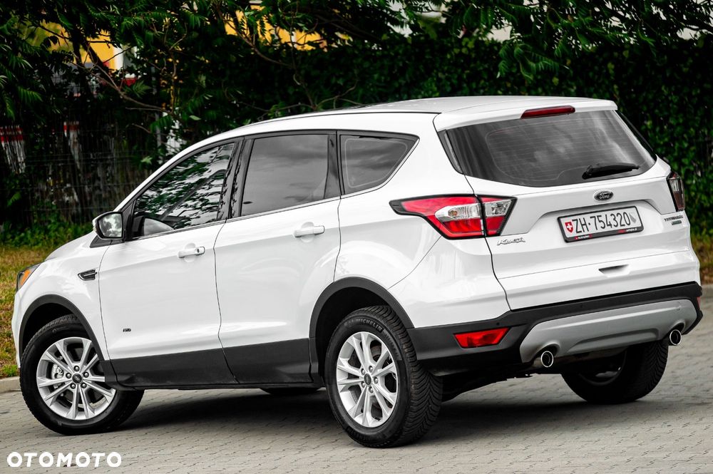 Ford Kuga 1.5 EcoBoost 4x4 Titanium - 16