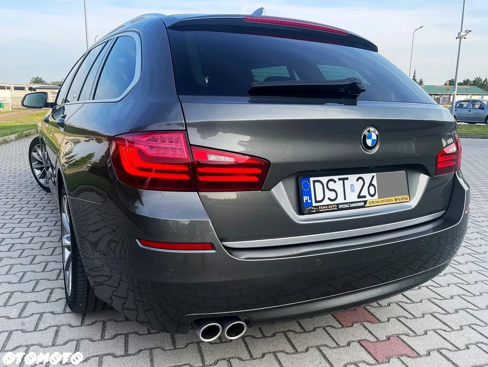 BMW Seria 5 520d xDrive - 14