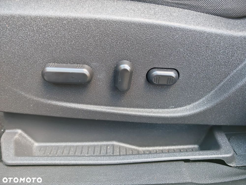 Ford Kuga 1.5 EcoBoost 2x4 ST-Line - 32