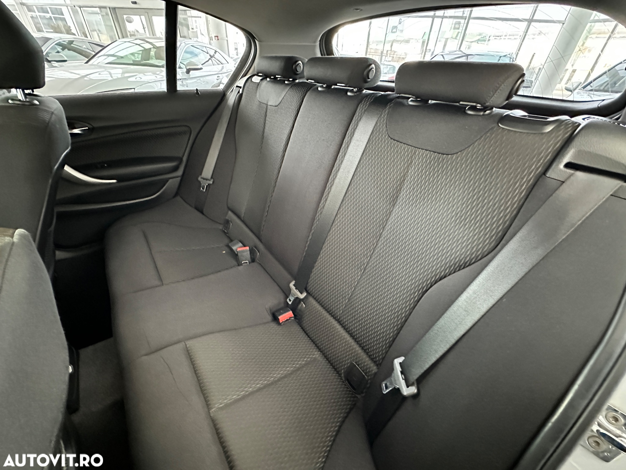 BMW Seria 1 118i - 31