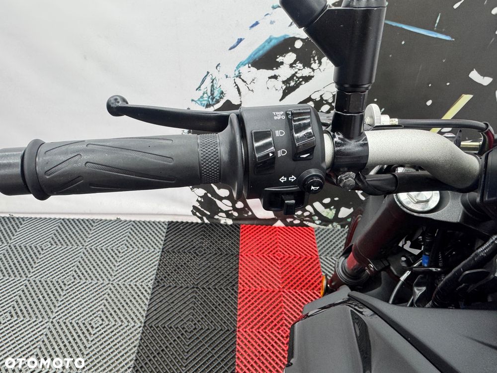 Yamaha MT - 23