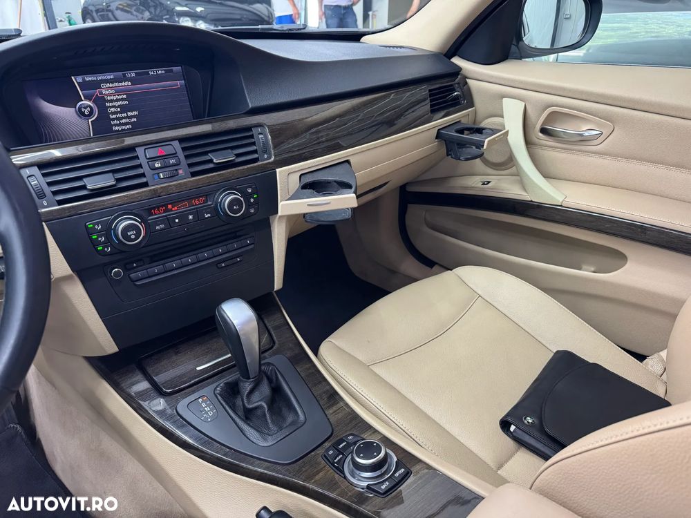 BMW 3 Series 2010 — imagine 21