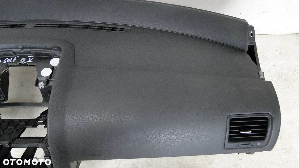 VW GOLF V 5 DESKA KONSOLA CZARNA PODUSZKI PASY KOMPLET ORYGINAŁ EUROPA - 4