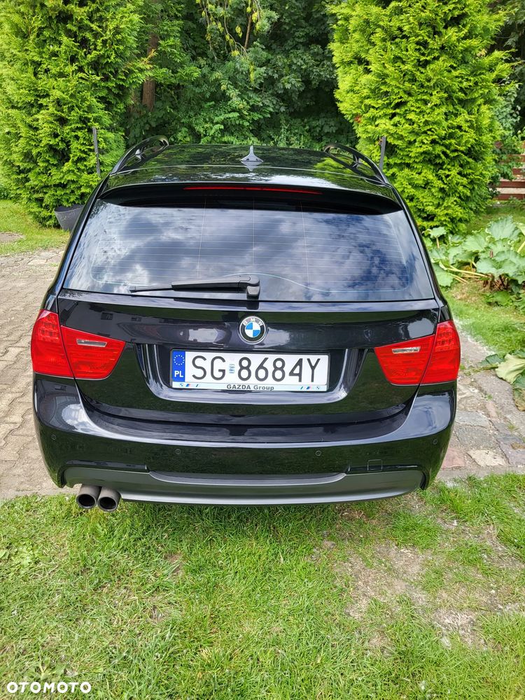 BMW Seria 3 325i xDrive - 3