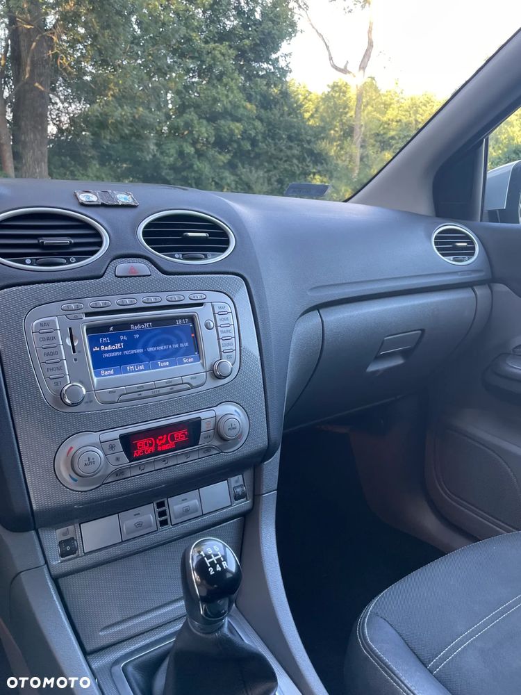 Ford Focus 1.8 Titanium - 26