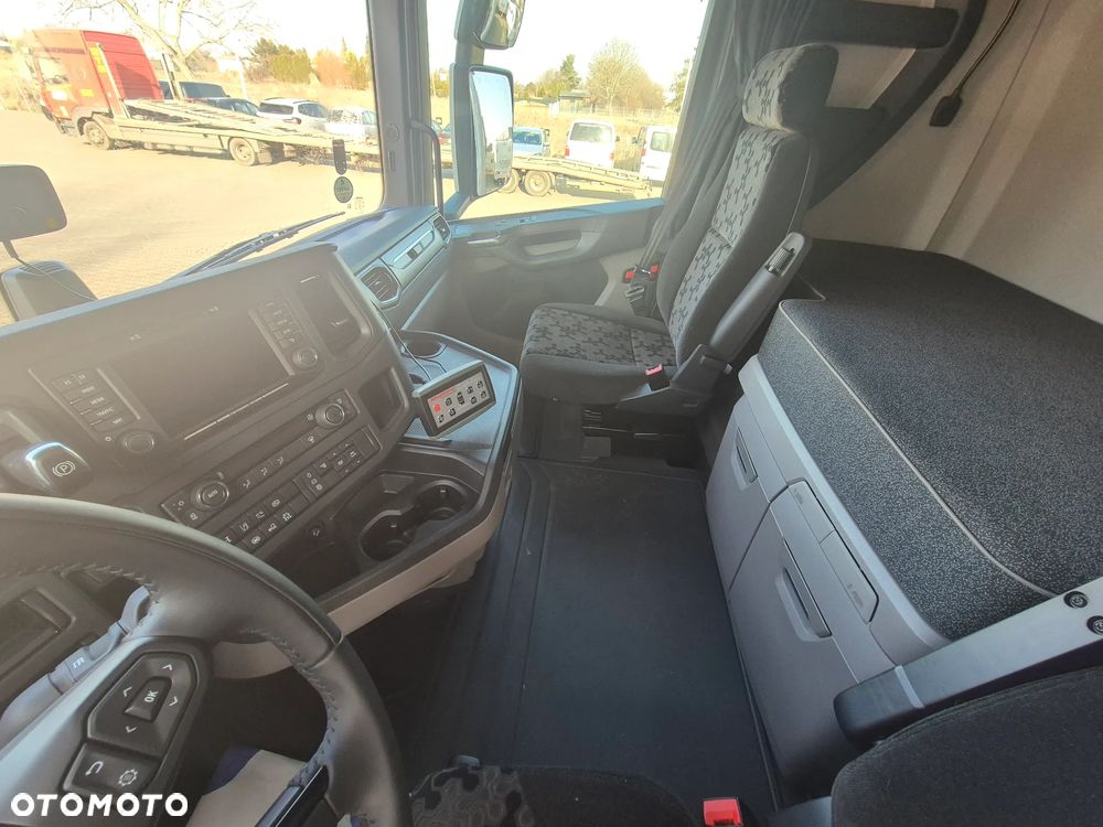 Scania 460S Kassbohrer Metago + Intago tt - 6