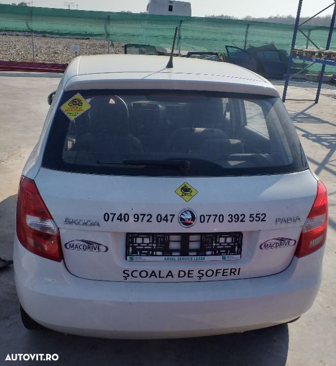 Dezmembram Skoda Fabia,1.6 D,an fabricatie 2014 - 2