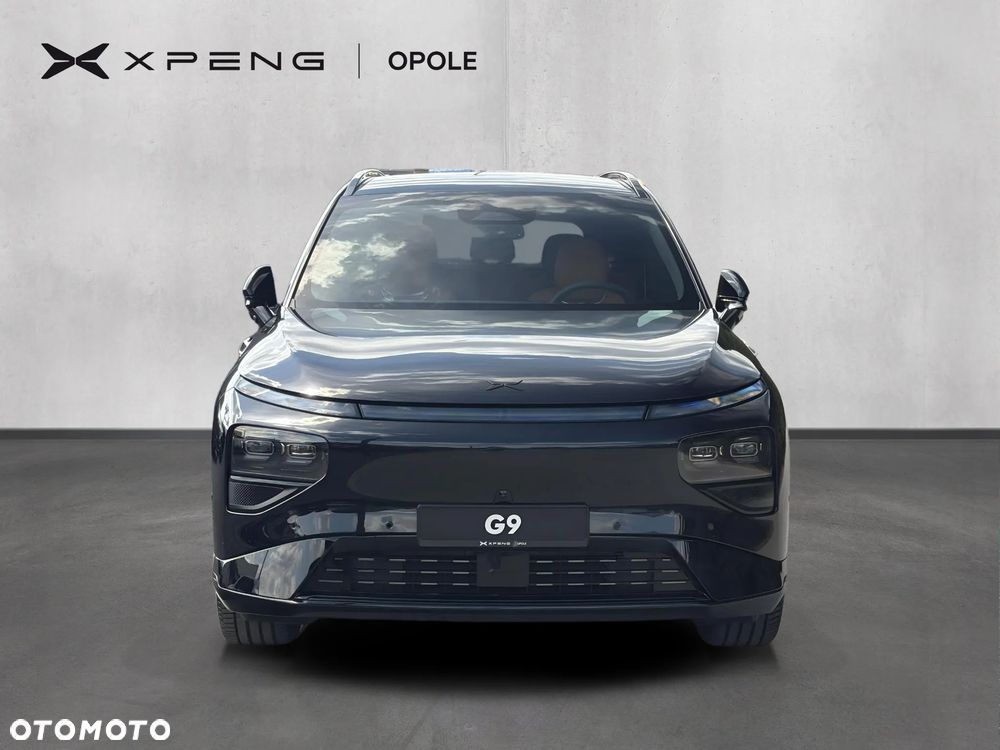 XPeng G9 - 9