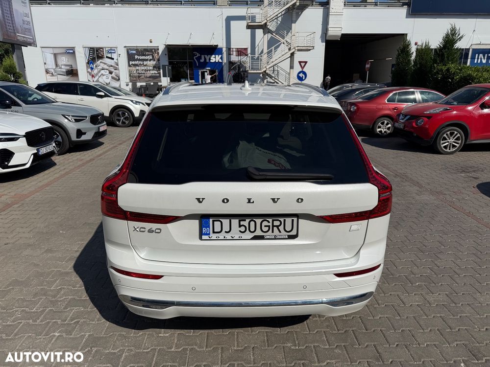 Volvo XC 60 Recharge T8 AWD AT Ultimate Bright - 6