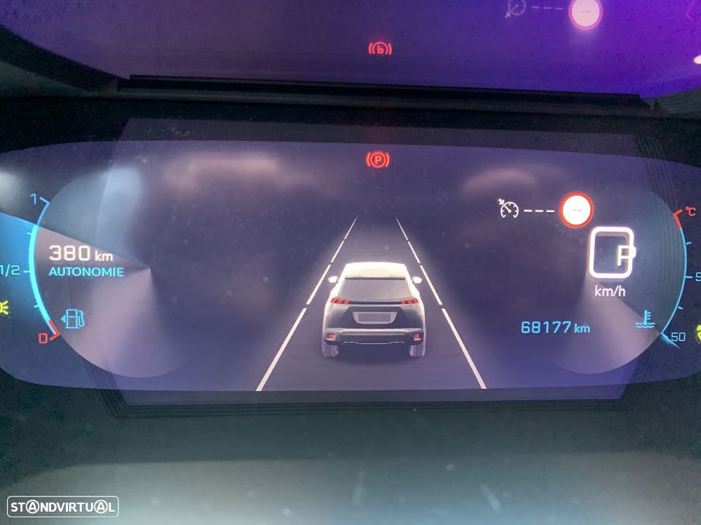 Peugeot 2008 1.2 PureTech Allure Pack EAT8 - 4