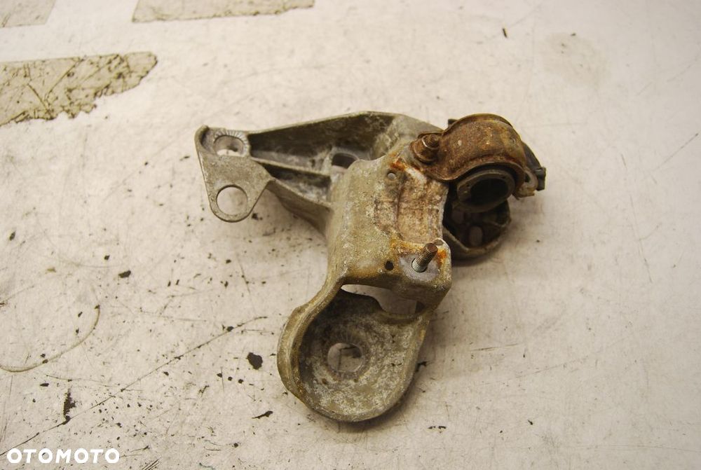 ŁAPA WSPORNIK SILNIKA PRAWY 4B0199352A VW PASSAT B5 1.8 AUDI SEAT - 1