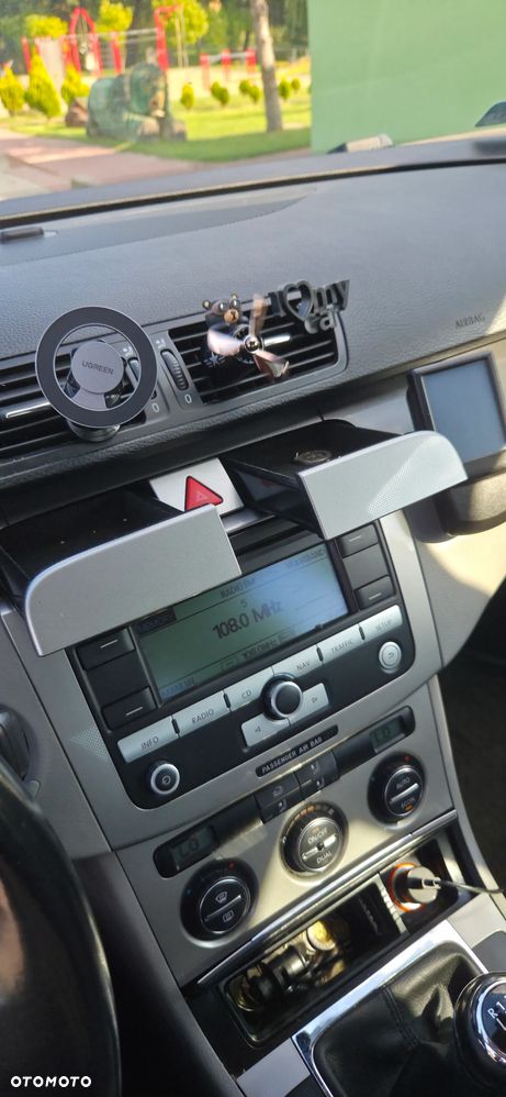 Volkswagen Passat - 28