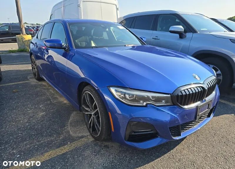 BMW Seria 3 330i xDrive M Sport - 3