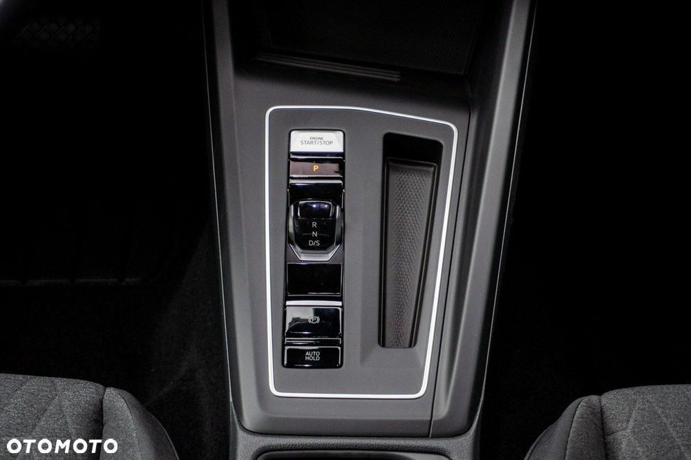 Volkswagen Golf - 20