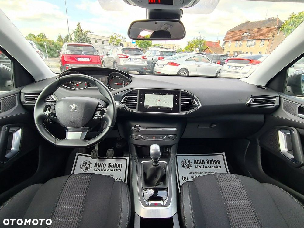 Peugeot 308 SW PureTech 130 Allure - 10
