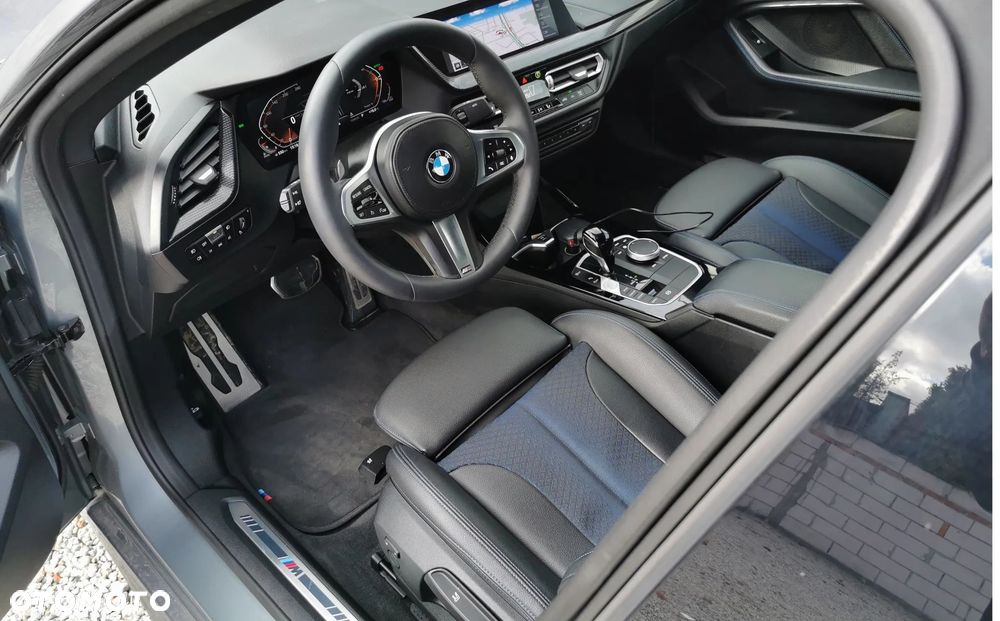 BMW Seria 2 220d M Sport - 13