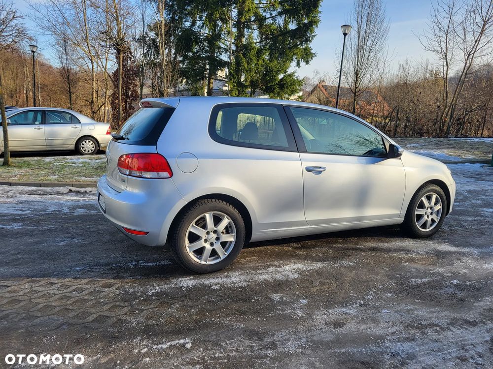 Volkswagen Golf - 10
