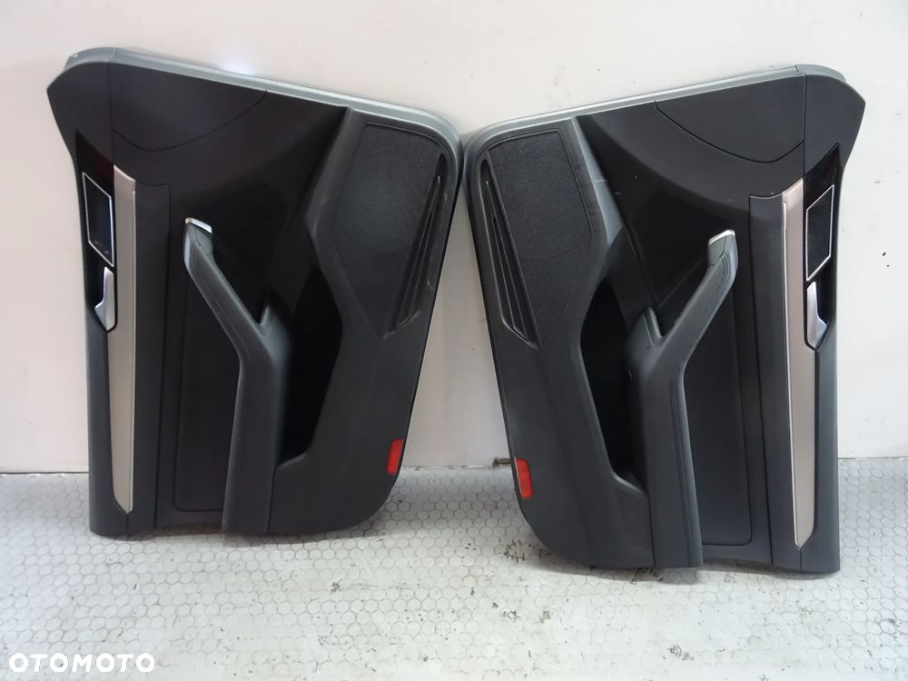 boczek drzwi przod prawy lewy skora ambiente VW Passat B8 czesci