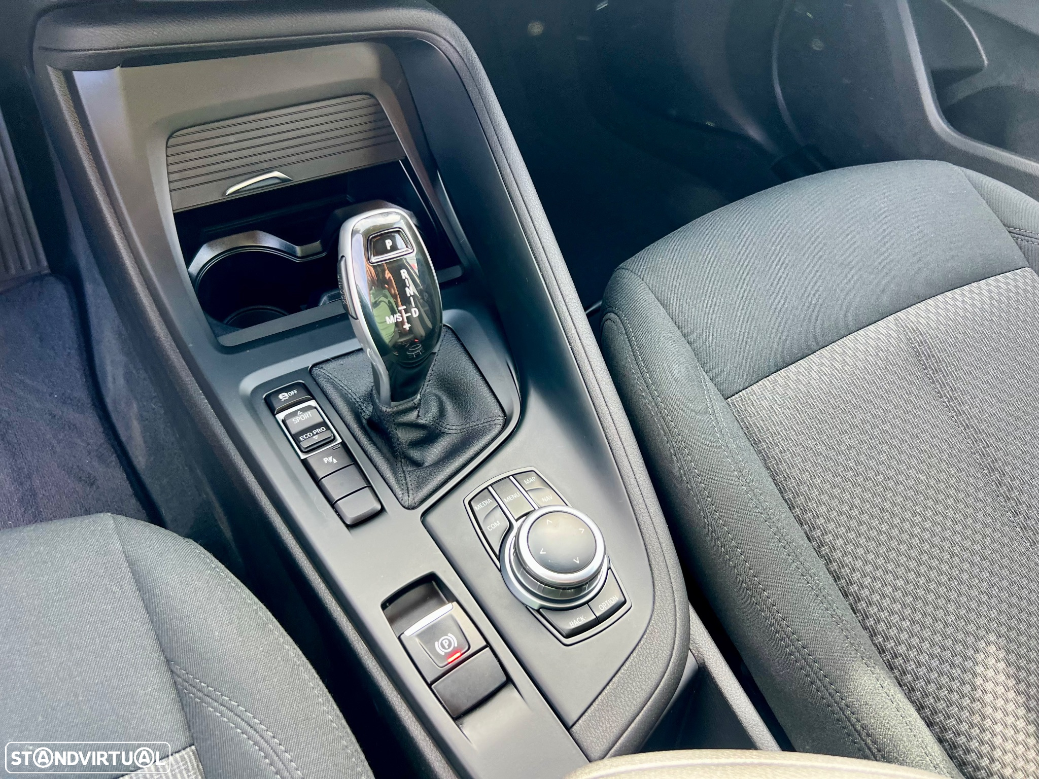 BMW X1 18 d sDrive Auto Line Sport - 13