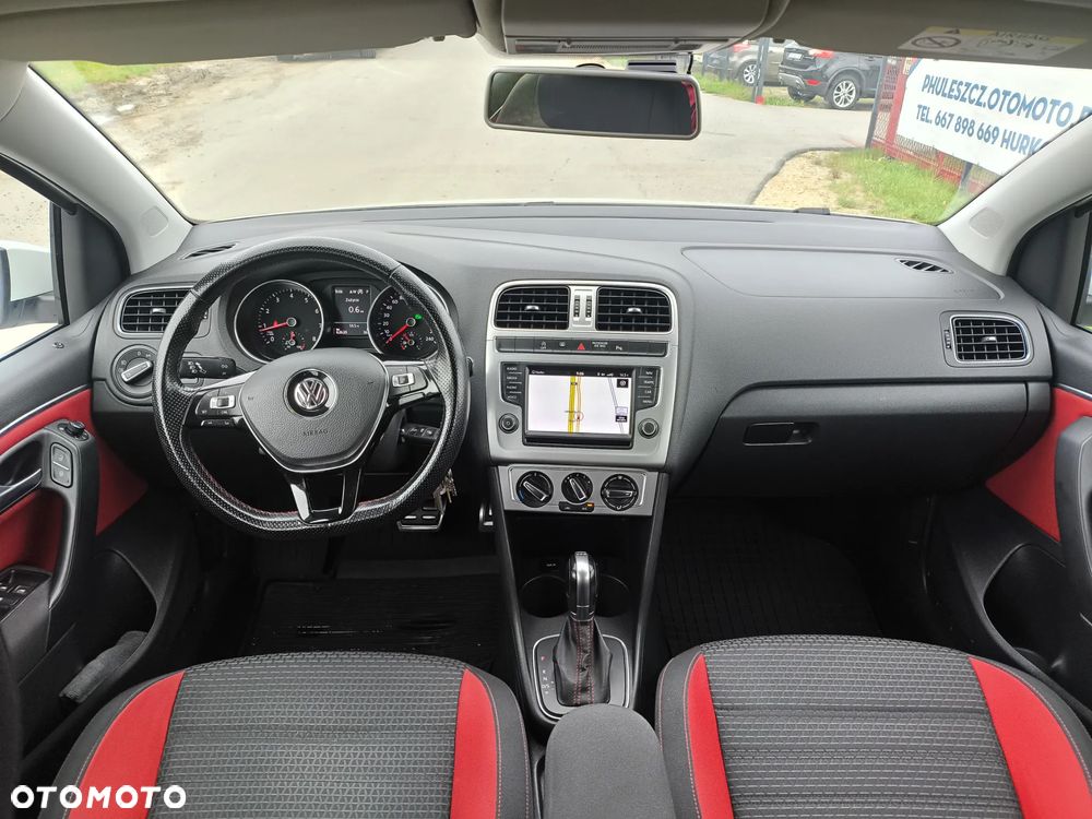 Volkswagen Polo 1.2 TSI DSG Cross Urban White - 10