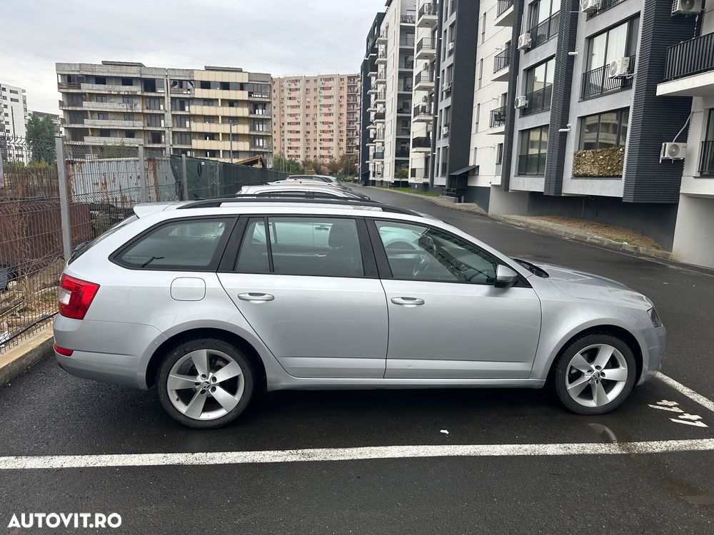 Skoda Octavia 2.0 TDI DSG Style - 6