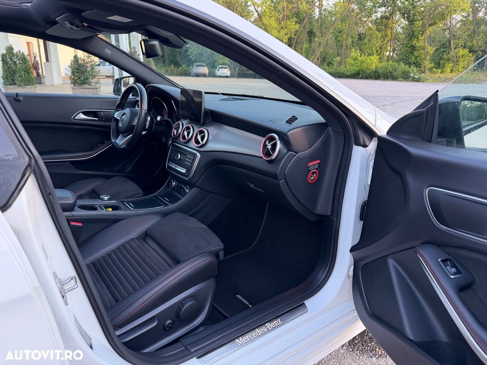 Mercedes-Benz CLA 180 7G-DCT AMG Line - 16