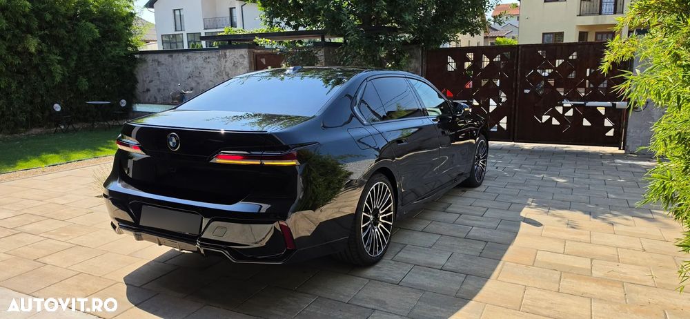 BMW Seria 7 - 10