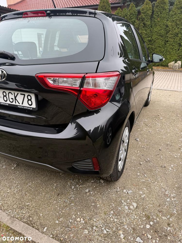 Toyota Yaris 1.5 Premium CVT - 3