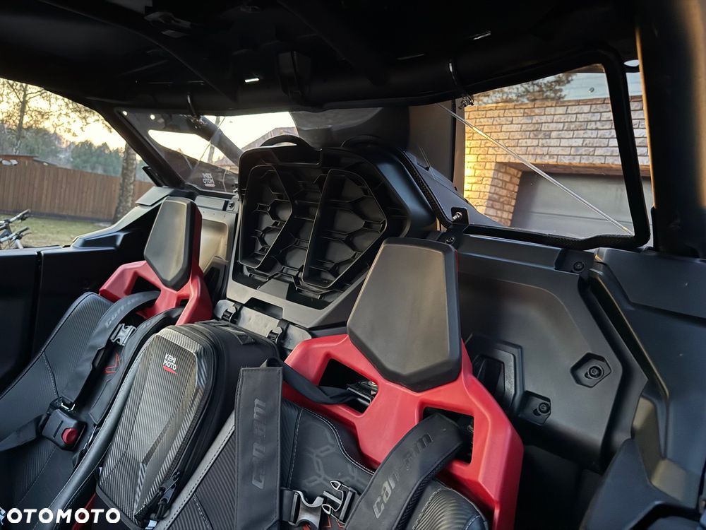 Can-Am Maverick - 14