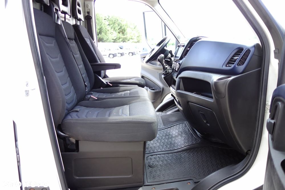 Iveco Daily Automat  35-180 Bliźniak 3.0 Hpi 180 KM L3H2 Klima Webasto - 7