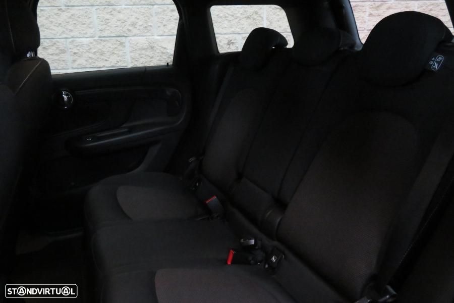 MINI Countryman Cooper SE ALL4 Auto - 29