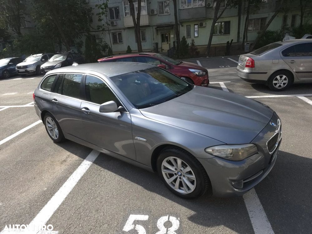 BMW Seria 5 520d Aut. Modern Line - 11