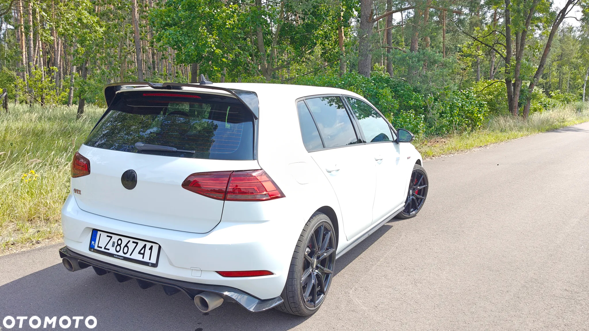 Volkswagen Golf GTI 2.0 TSI OPF DSG Performance - 4