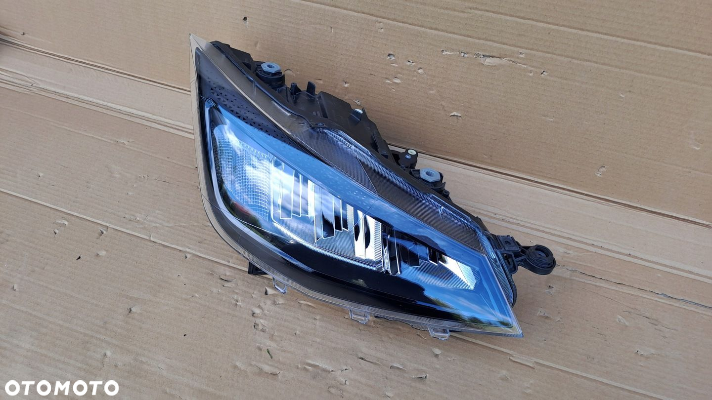 SEAT IBIZA 5 ARONA LIFT 23- PRAWA LAMPA LED 6F1941006F EUROPA UŻYWANA - 3