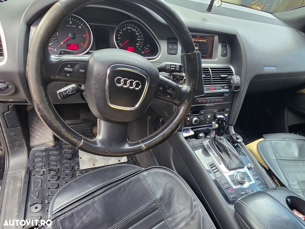 Audi Q7 3.0 TDI Quattro Tip - 4