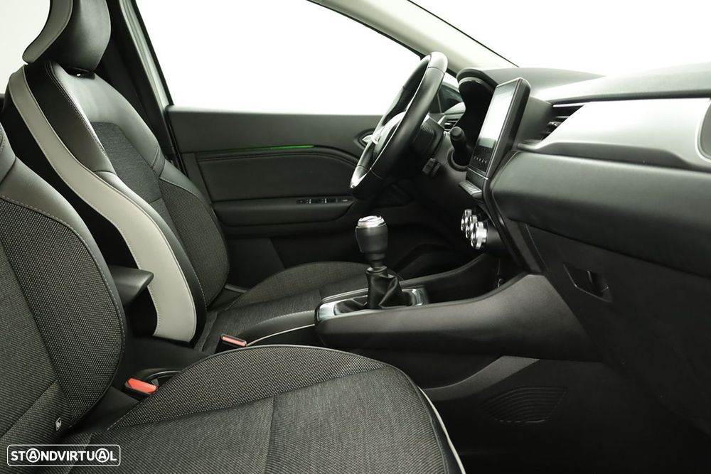 Renault Captur 1.0 TCe Techno Bi-Fuel - 23