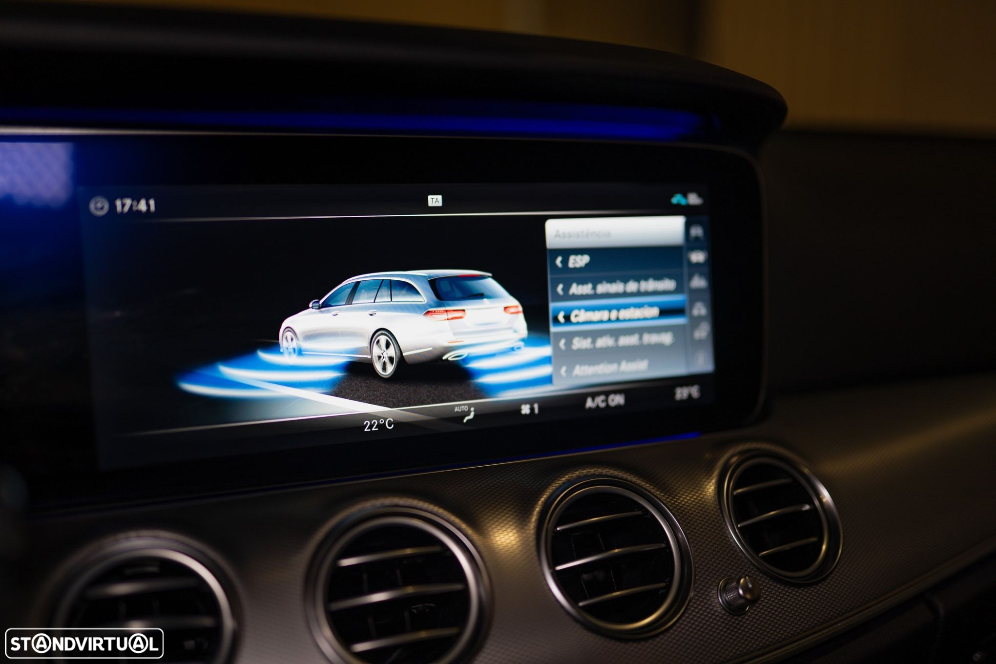 Mercedes-Benz E 220 d AMG - 46