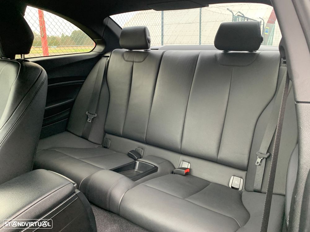 BMW 228 i Pack M Auto - 13