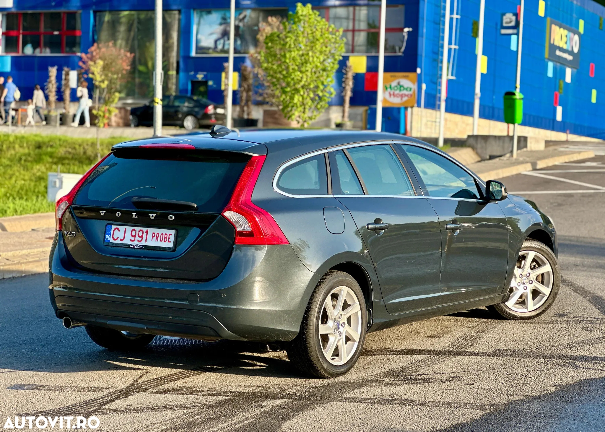 Volvo V60 D2 Geartronic Powershift Momentum - 4