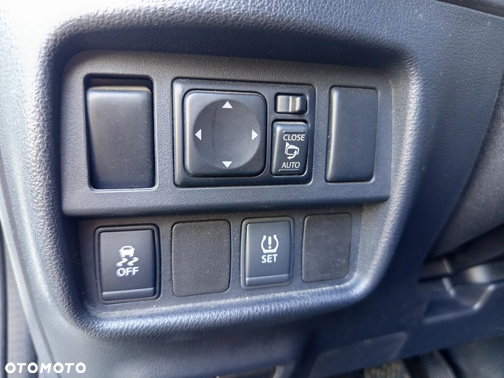 Nissan Juke 1.6 N-Connecta - 24