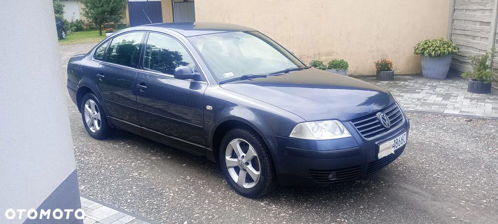 Volkswagen Passat 1.9 TDI Comfortline - 4