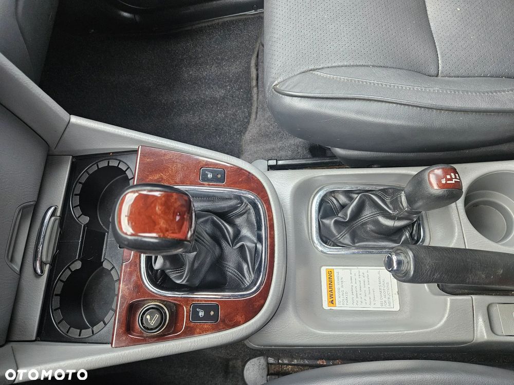 Suzuki Grand Vitara 2.0 - 28