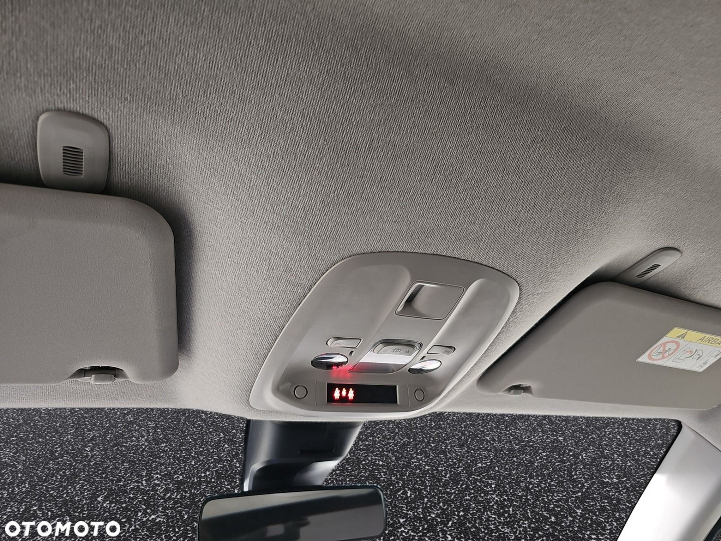 Opel Vivaro - 20