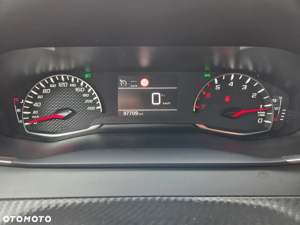 Peugeot 208 1.2 T Allure S&S - 14