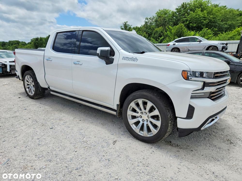 Chevrolet Silverado - 1