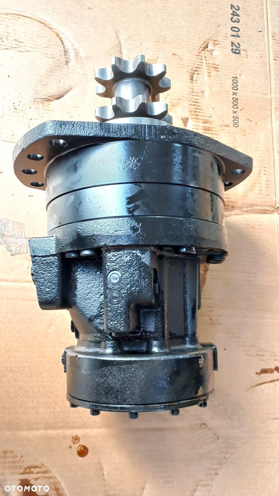 napęd gąsienicy silnik hydrauliczny rexroth 87035452 mini ładowarka case 435 445 445ct - 8