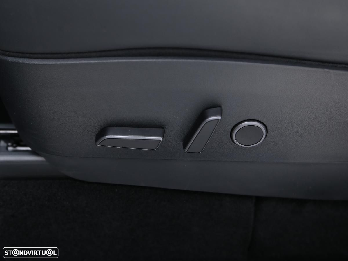 Tesla Model Y Long Range Tração Integral - 18