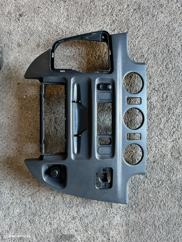 Consola central Mercedes Sprinter 2005